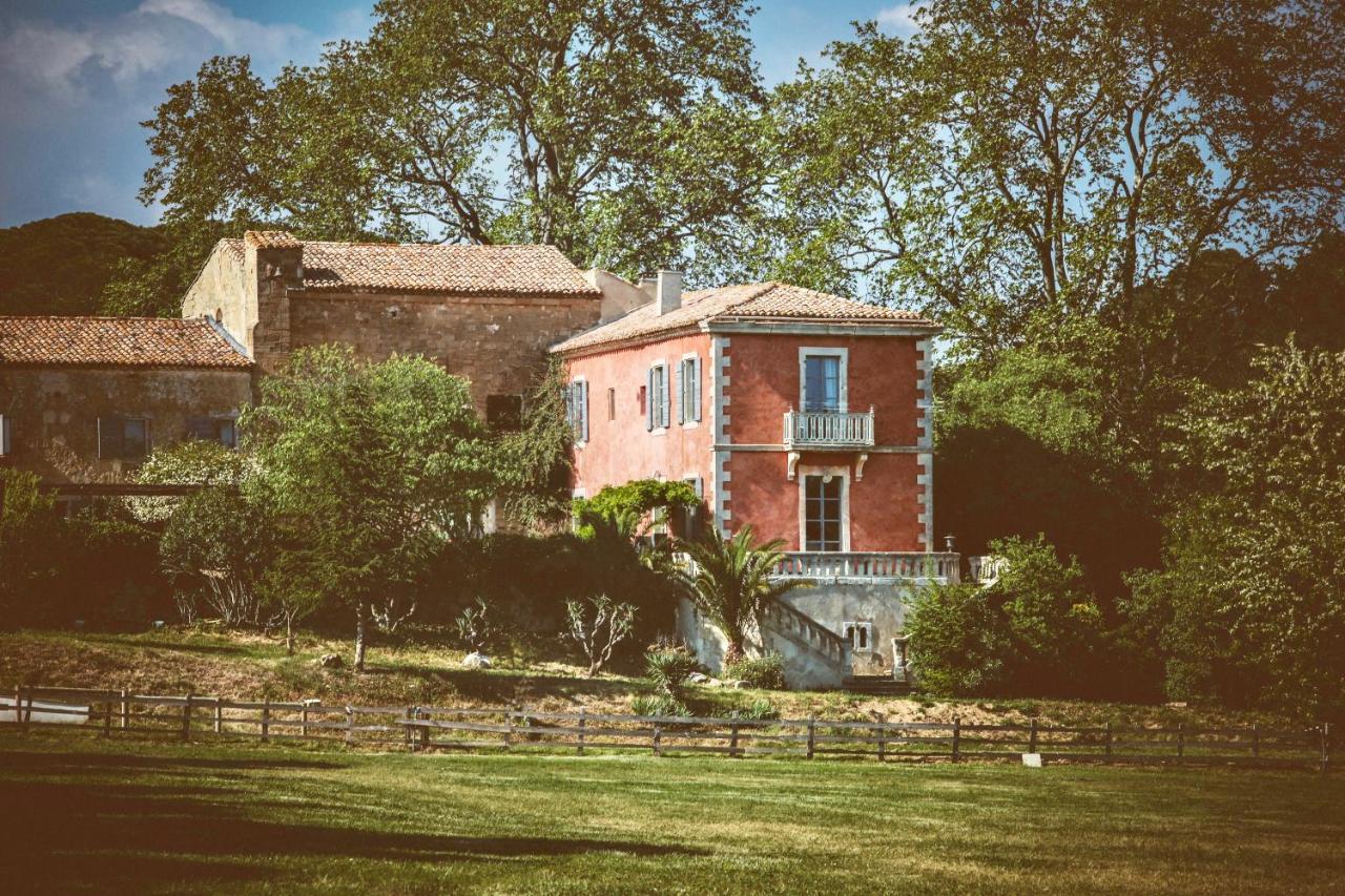 Domaine Sainte Colombe Saint-Gilles (Gard) Exterior photo