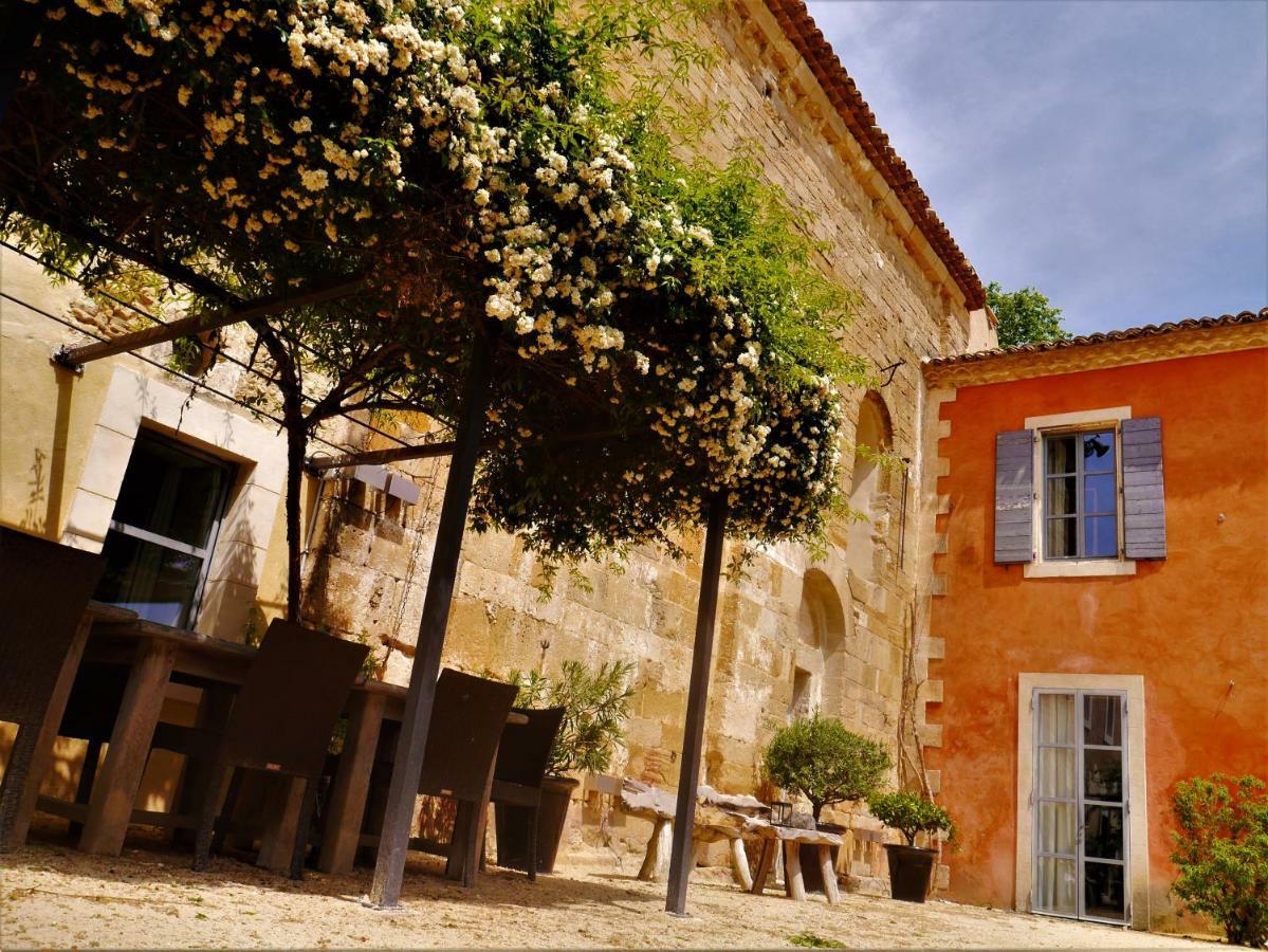 Domaine Sainte Colombe Saint-Gilles (Gard) Exterior photo