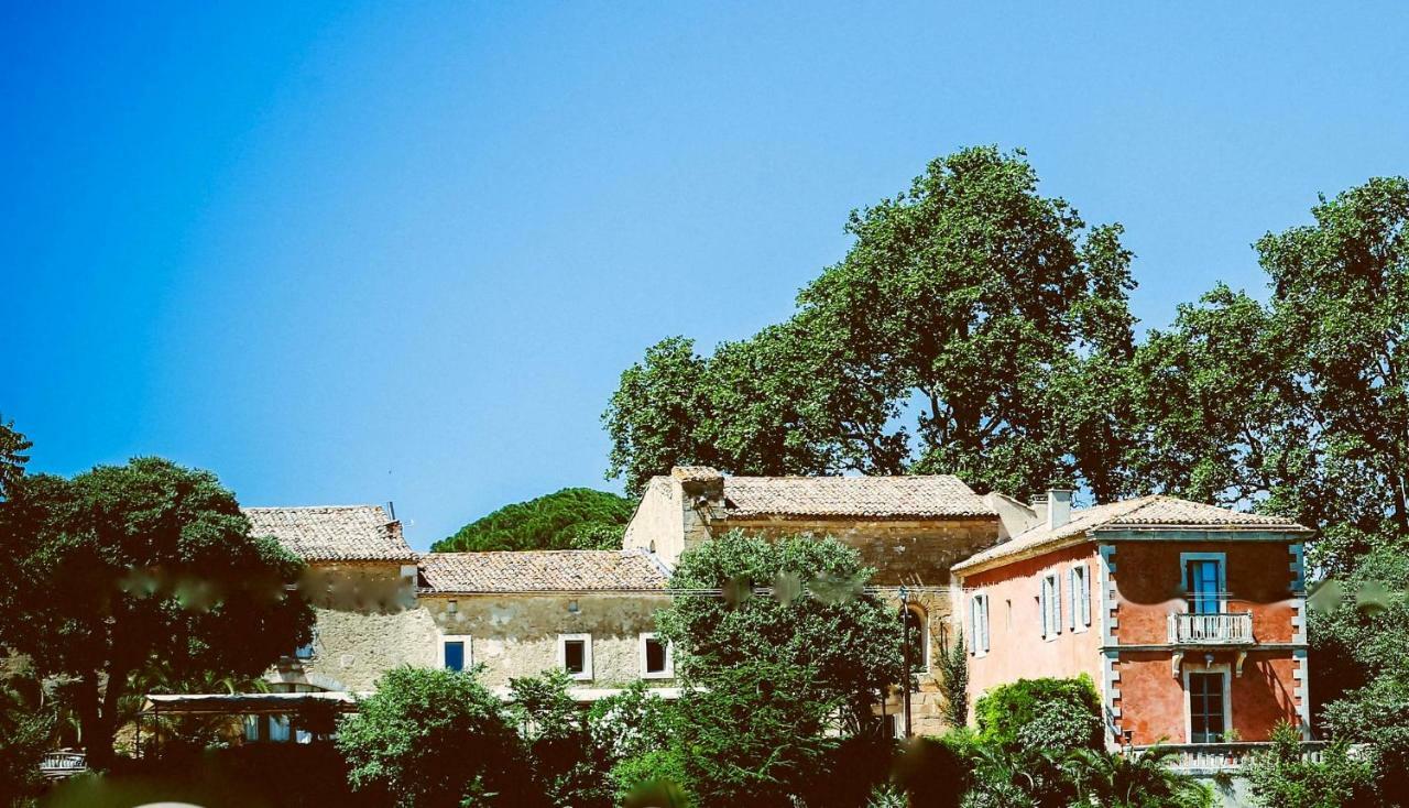 Domaine Sainte Colombe Saint-Gilles (Gard) Exterior photo